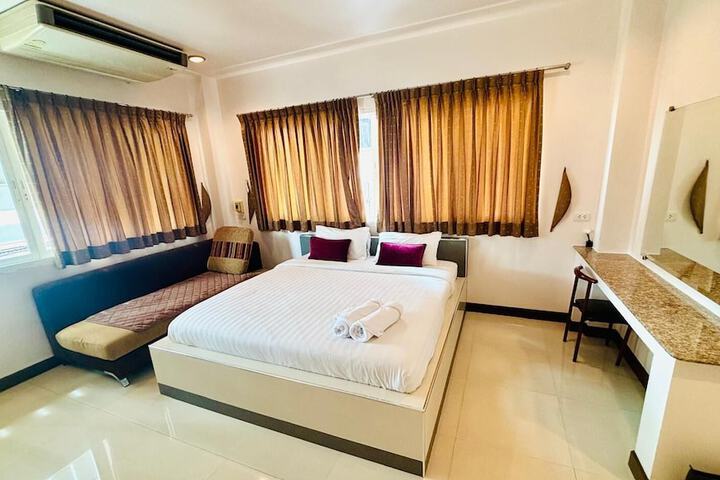 Room 21 of 68