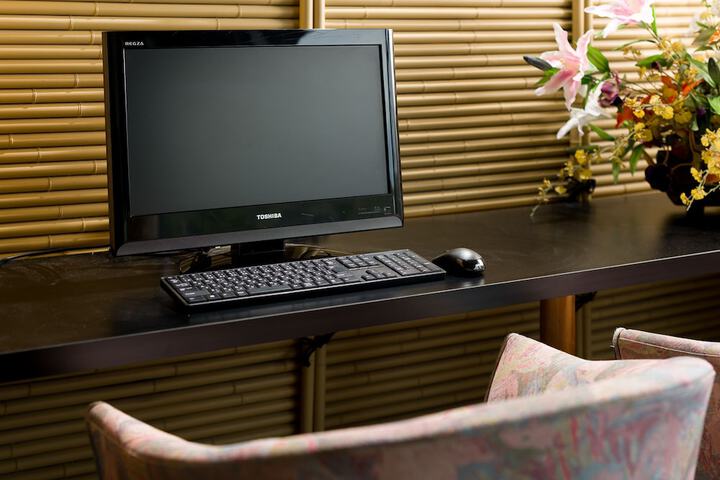 Business Center 25 of 28