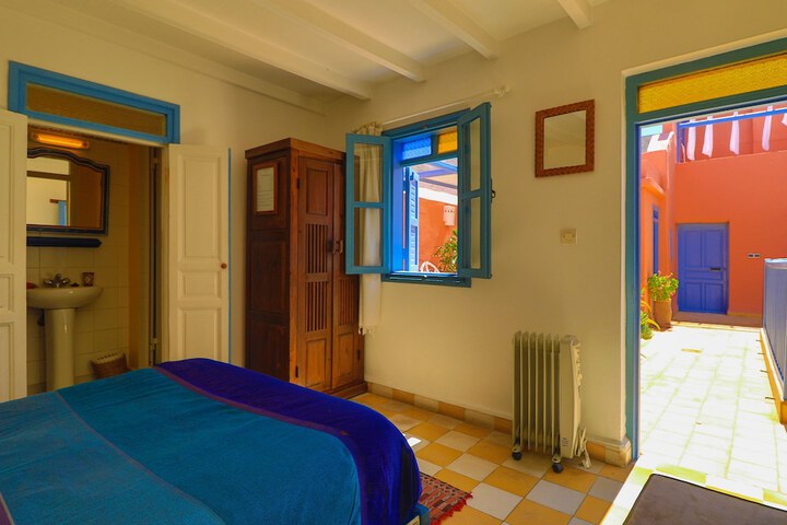 Room 57 of 266