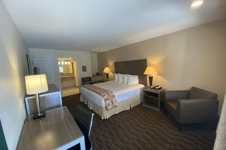 Room 12 of 26