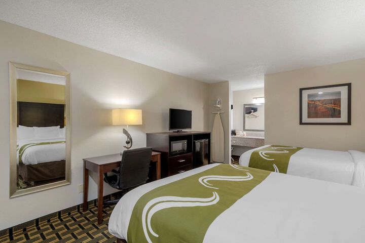 2 Double Beds (2 of 10)