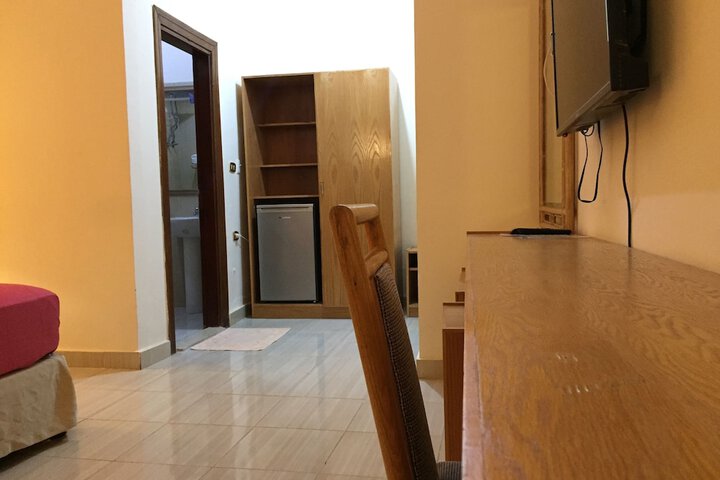 Room 13 of 73
