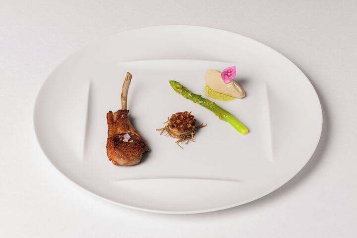 Dining 236 of 281
