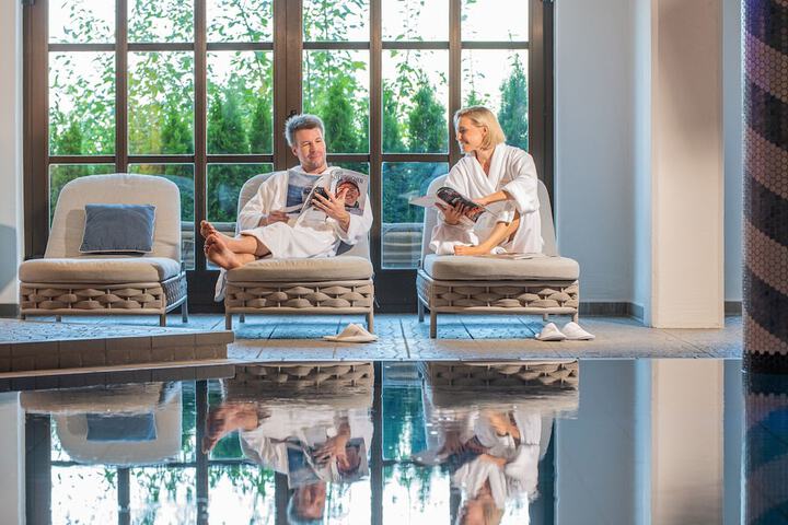 Pool Hotel