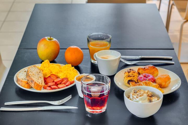 Breakfast meal