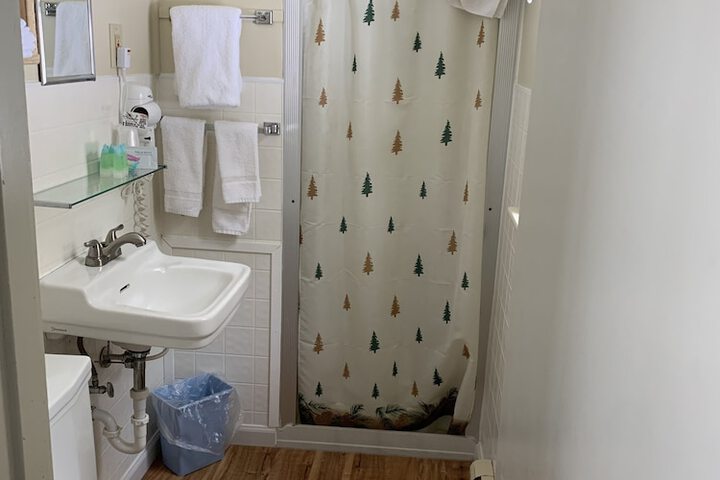 Room 35 of 48