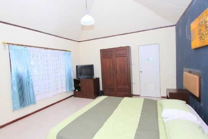Room 18 of 39