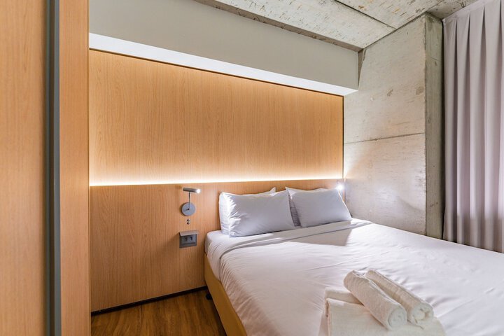 Room 9 of 71