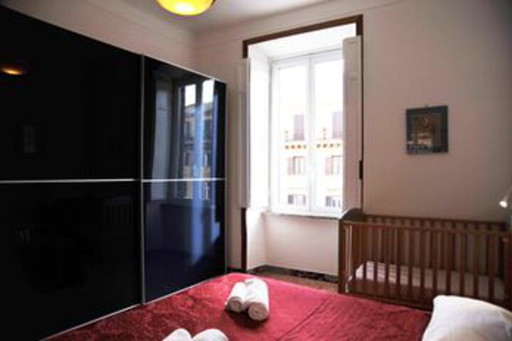 Room 34 of 110