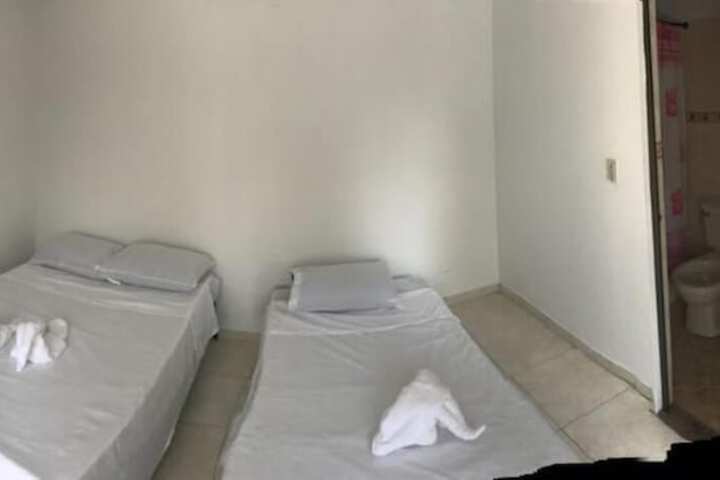 Room 11 of 40