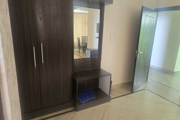 Room 17 of 30