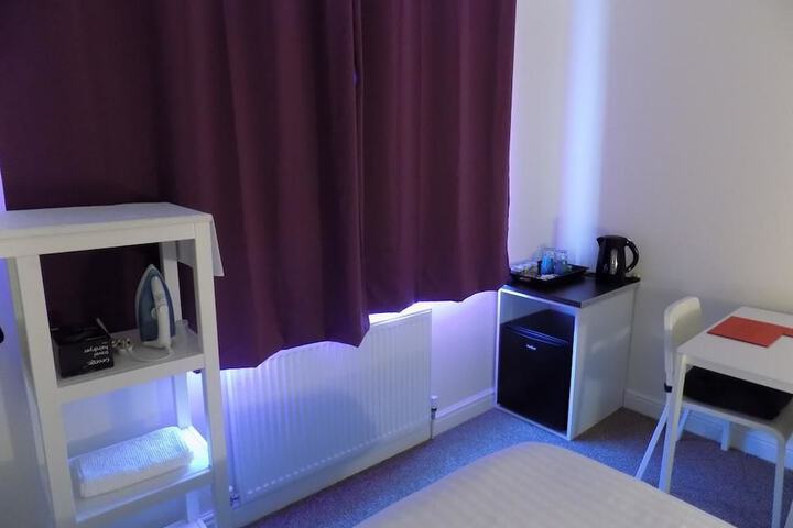 Room 16 of 24