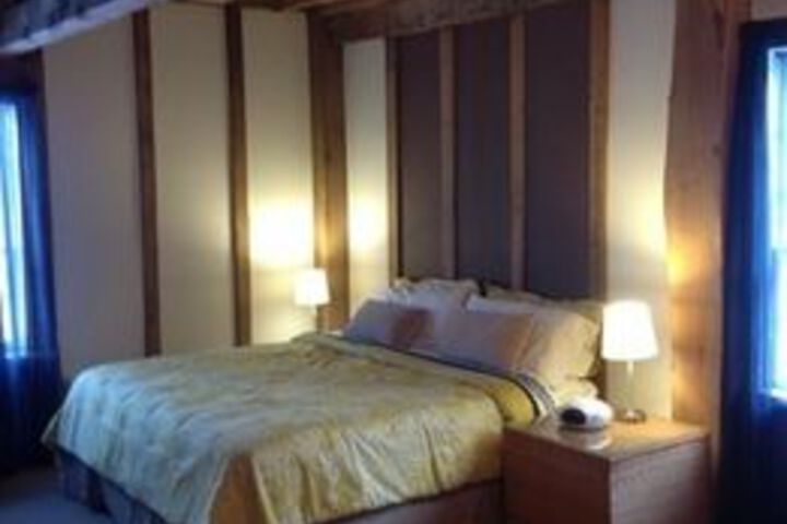 Room 11 of 21