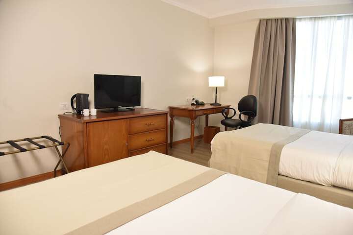 Room 13 of 41