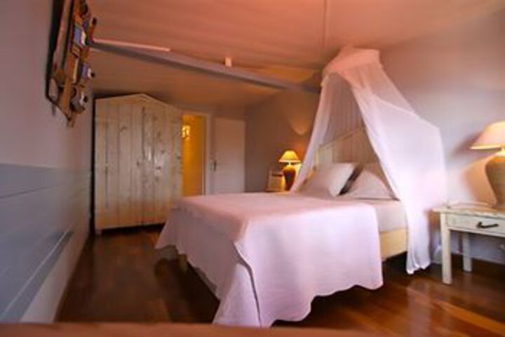 Room 33 of 79