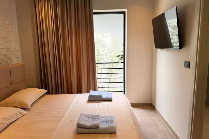 Room 35 of 95