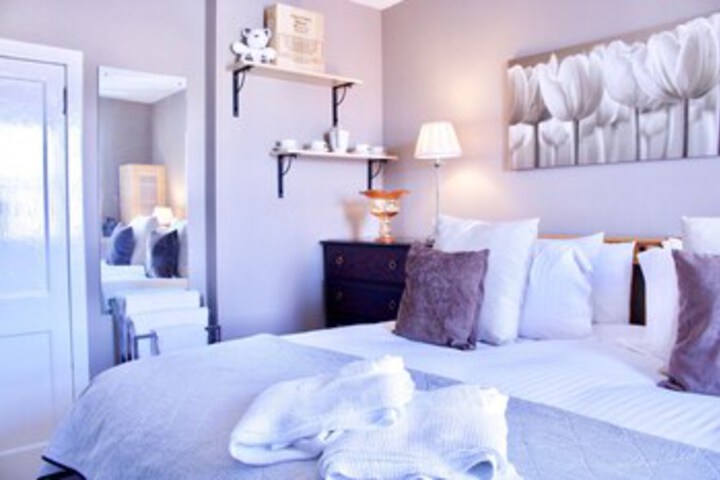 Room 16 of 16