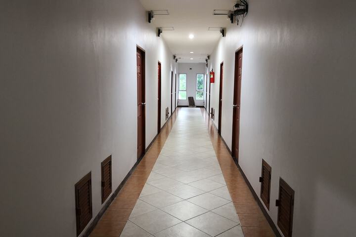 Ballroom/Hall 18 of 23