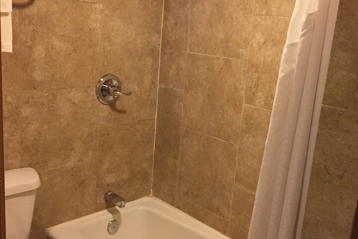 Room 16 of 24