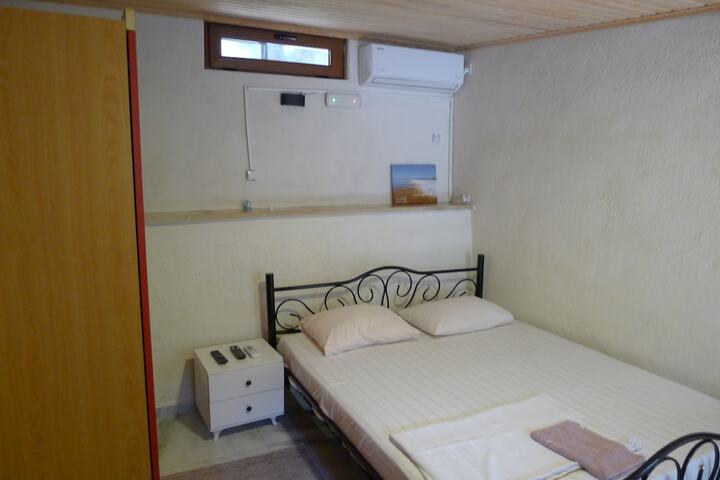 Room 132 of 263