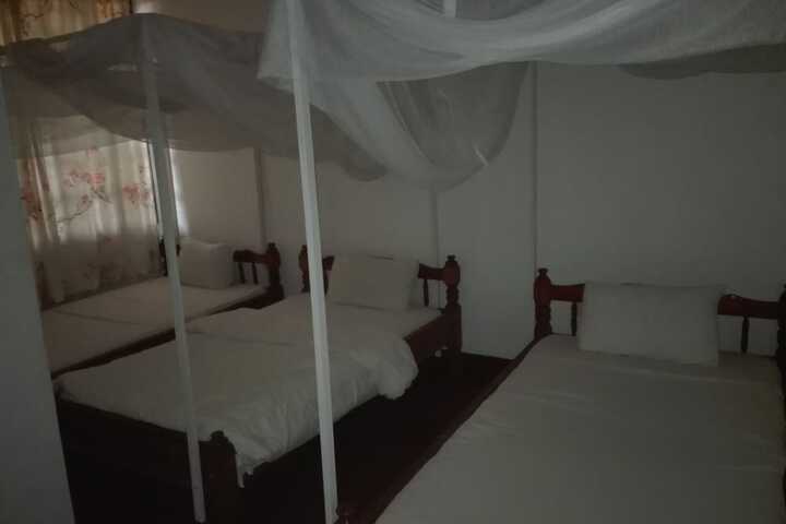 Room 43 of 57