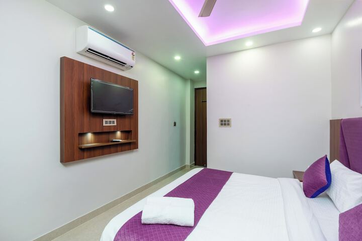 Room 8 of 35