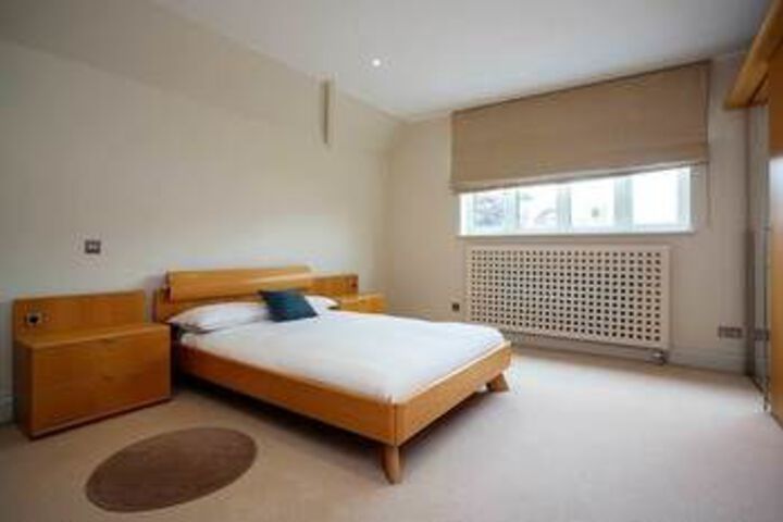 Room 22 of 43