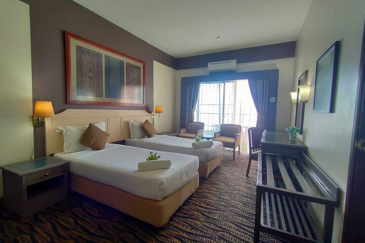 Room 125 of 650