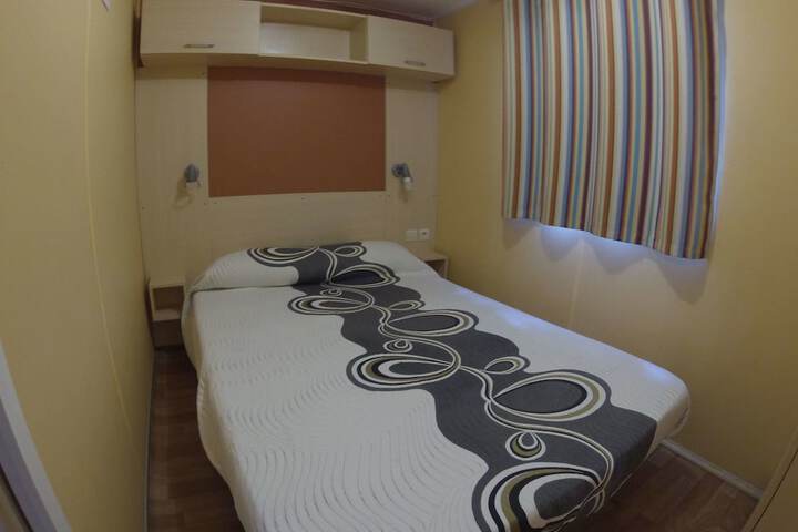 Room 2 of 34