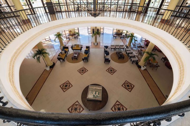 Hotel Interior 4 of 98