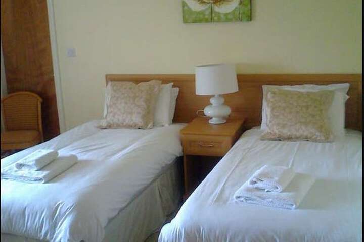 Room 2 of 11