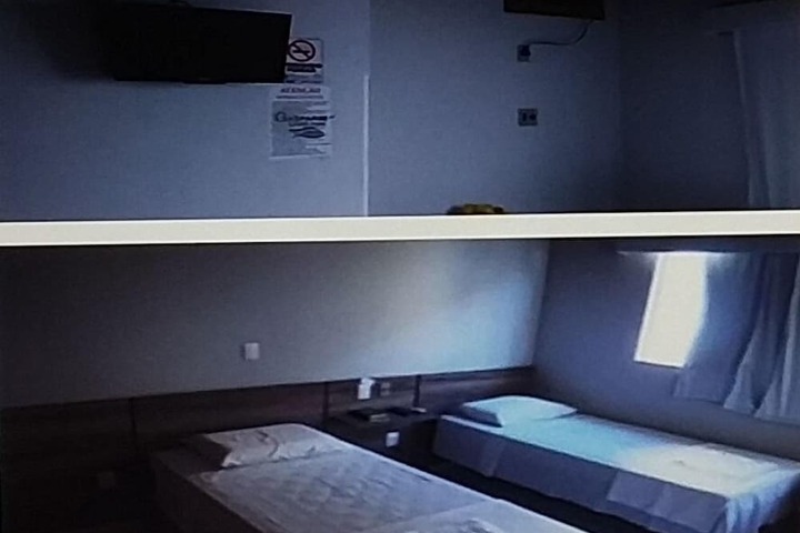 Room 15 of 31