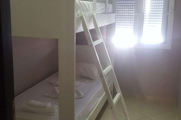 Room 12 of 51