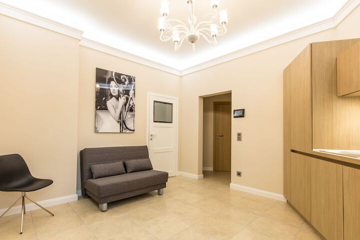 Room 45 of 96