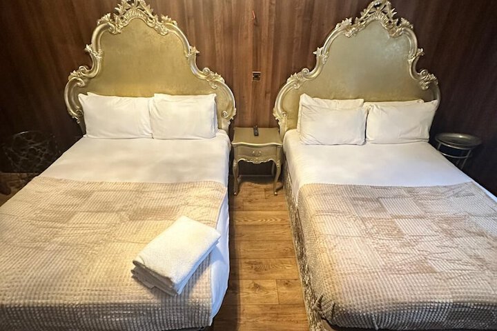 Room 22 of 171