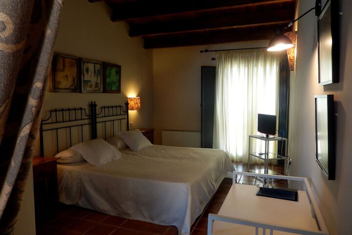 Room 15 of 43