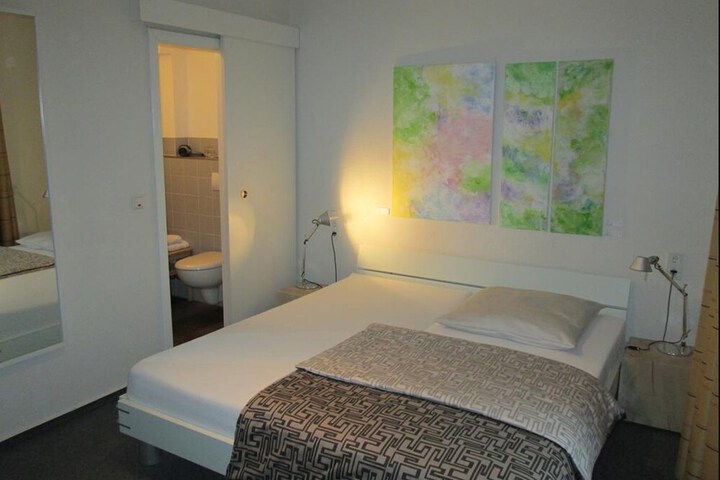 Room 3 of 24