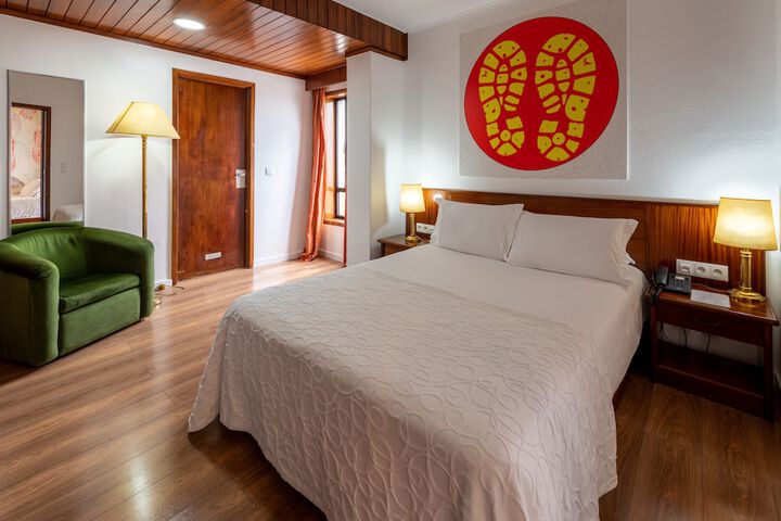 Room 27 of 75