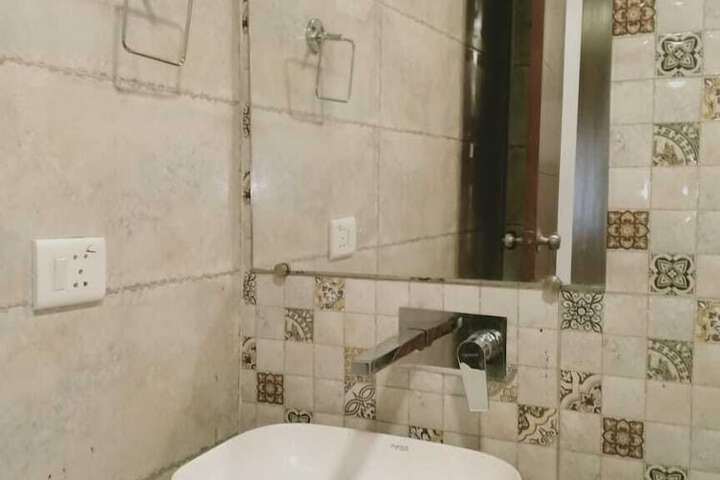 Room 19 of 21