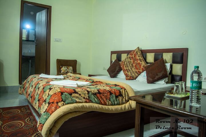 Room 25 of 90