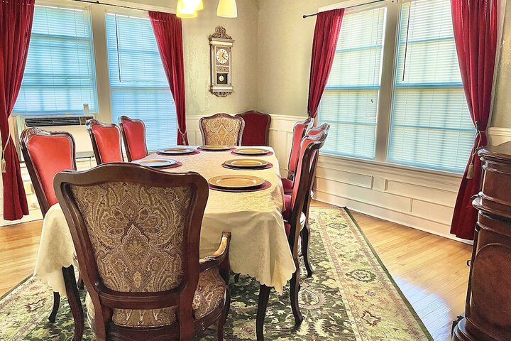 Room 12 of 23
