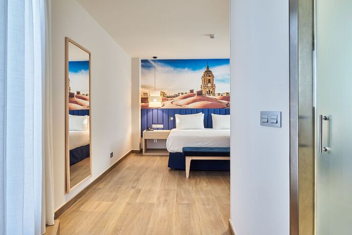 Room 19 of 43
