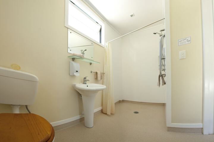 Room 20 of 32