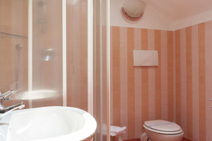 Room 15 of 20