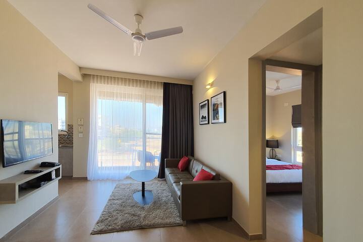 Room 12 of 25