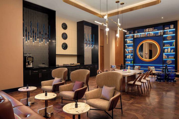 Lounge 89 of 110