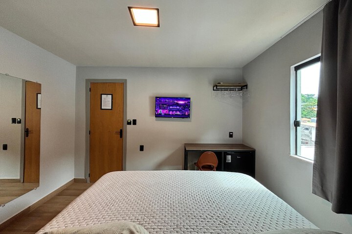 Room 14 of 30