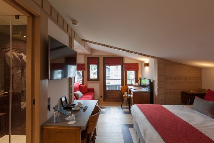 Room 17 of 75