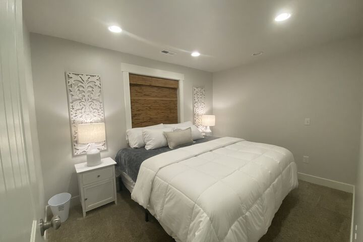 Room 37 of 426