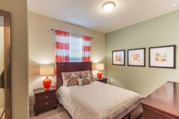 Room 3 of 16
